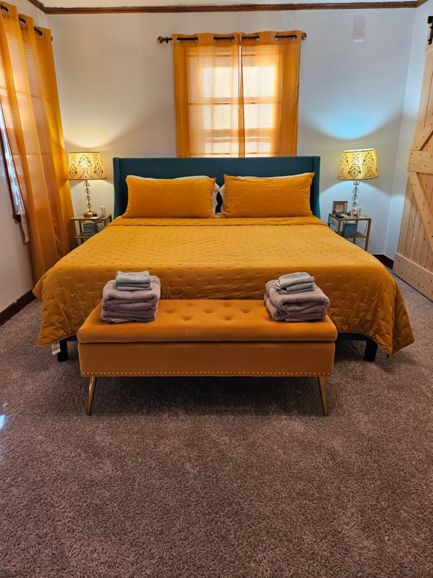 Mins To Graceland Secluded Rambling Ranch Style Home เมมฟิส ภายนอก รูปภาพ